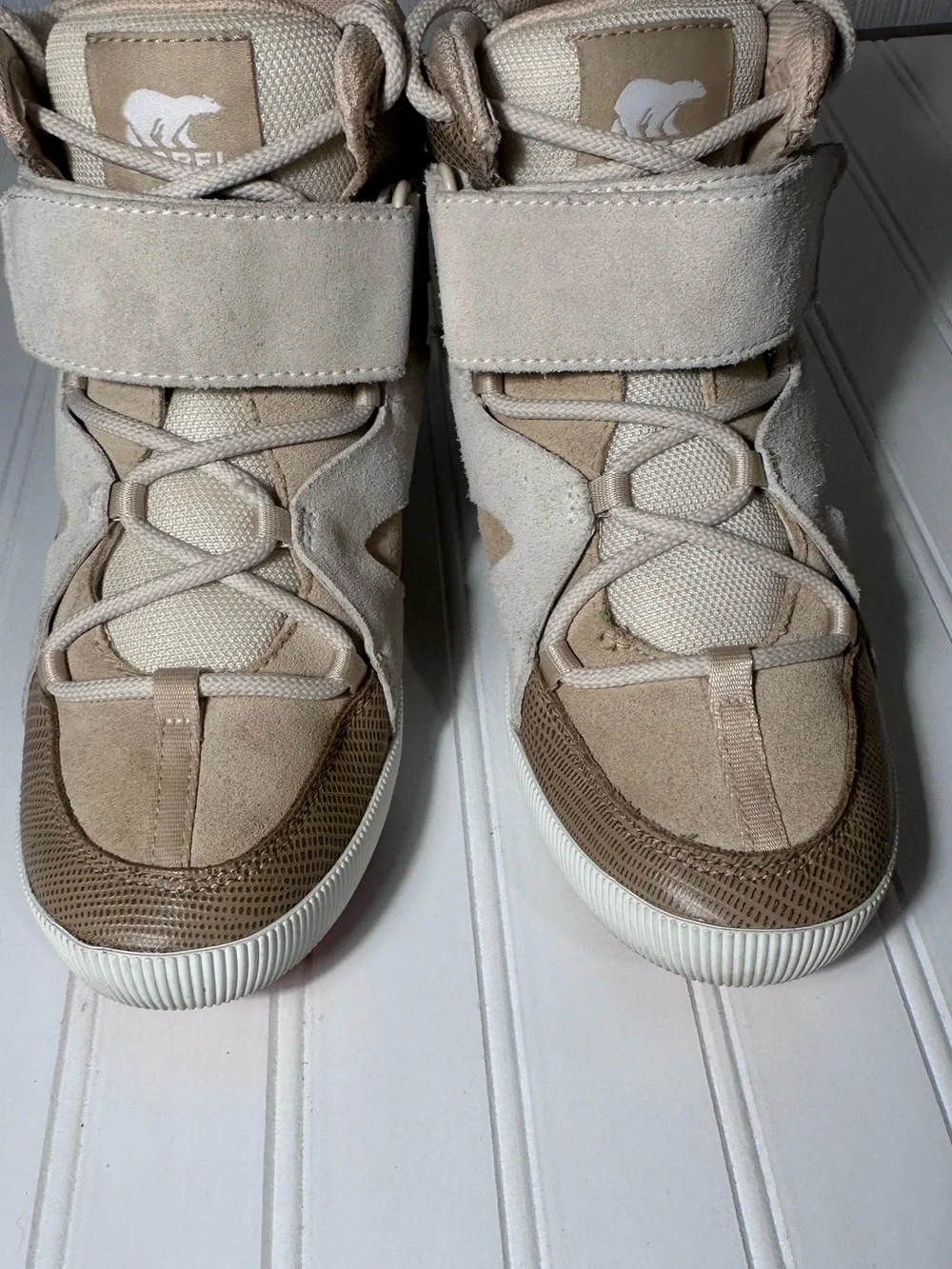 Sorel Out N About Sport wedge boots women’s 9.5